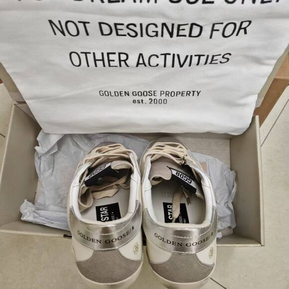 Golden Goose Leather Low Top Sneakers - Picture 4 of 6